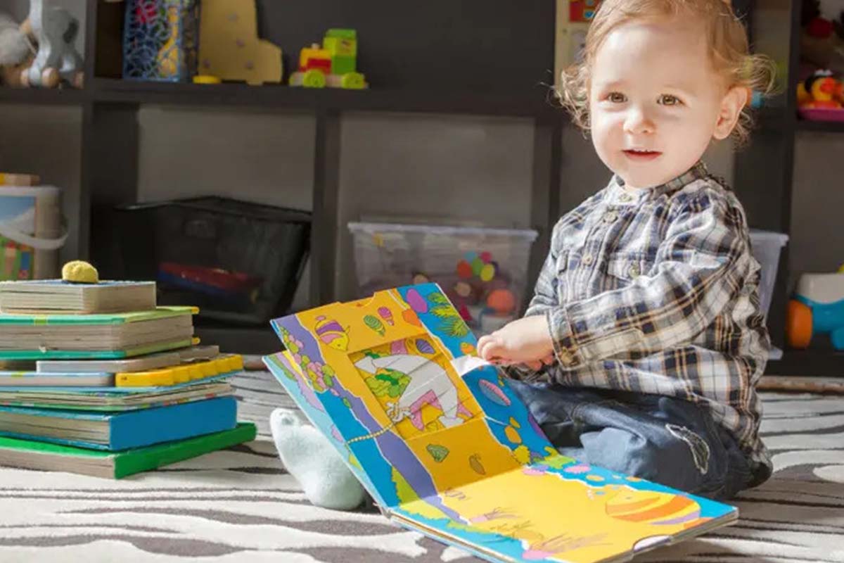 خواندن کتاب برای نوزادان چه تاثیری در بهره هوشی آنها دارد؟
