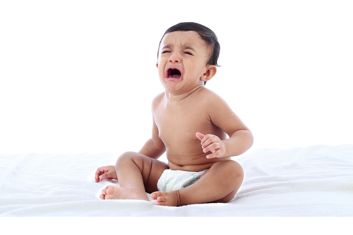 7 دلیل گریه کردن نوزادان و روش های آرام کردن آن ها