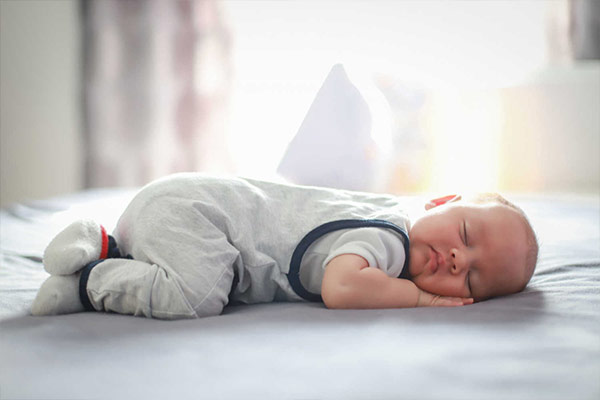 سندروم مرگ ناگهانی نوزادان یا SIDS چیست؟